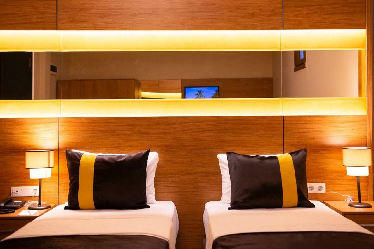 Karamans Sirkeci Suites Hotel Isztambul Kültér fotó